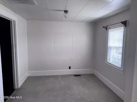 Bedroom - 3222 Perry Blizzard Rd, Deep Run, NC 28525 photo 1 of 5
