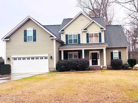 2141 Autumn Dr, Kinston, NC 28501