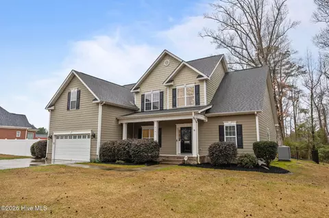 2141 Autumn Dr, Kinston, NC 28501