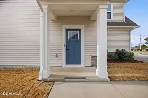 101 Spinnaker St #A, Elizabeth City, NC 27909