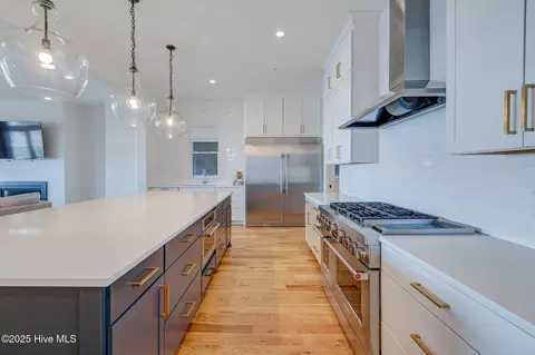 Kitchen - 476 Andrews Rd, Hampstead, NC 28443 photo 6 of 8