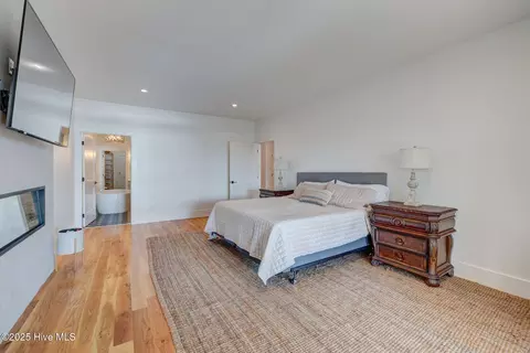 Bedroom - 476 Andrews Rd, Hampstead, NC 28443 photo 4 of 14