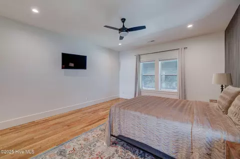 Bedroom - 476 Andrews Rd, Hampstead, NC 28443 photo 10 of 14