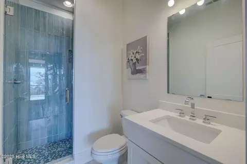 Bath - 476 Andrews Rd, Hampstead, NC 28443 photo 6 of 8