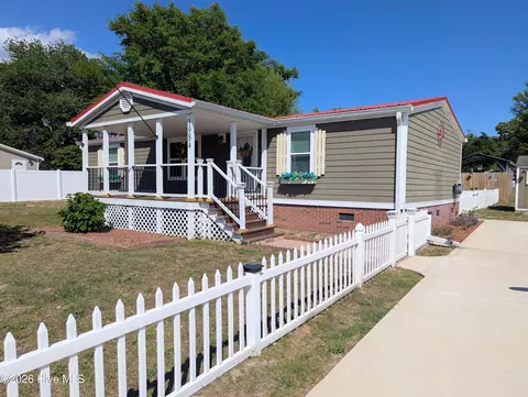 1984 River St SW, Supply, NC 28462