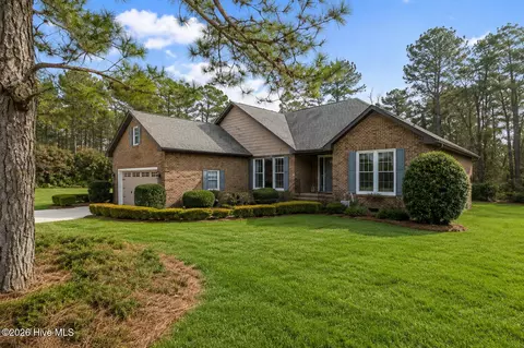 5718 Sloop Ct, New Bern, NC 28560