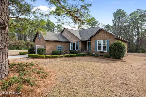 5718 Sloop Ct, New Bern, NC 28560