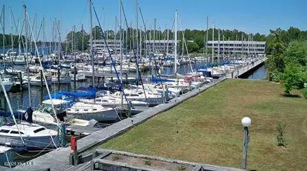 View/Area - 5718 Sloop Ct, New Bern, NC 28560 photo 3 of 3