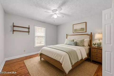 Bedroom - 5718 Sloop Ct, New Bern, NC 28560 photo 2 of 2