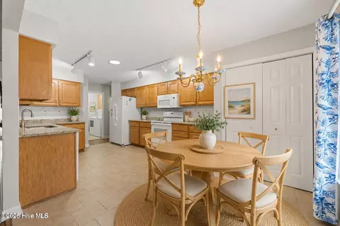 Kitchen - 5718 Sloop Ct, New Bern, NC 28560 photo 1 of 4