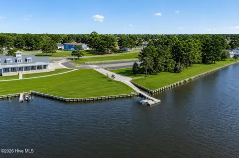 View/Area - 5718 Sloop Ct, New Bern, NC 28560 photo 2 of 4