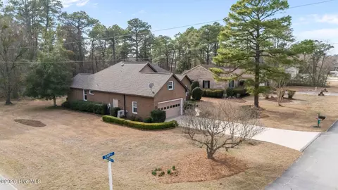 View/Area - 5718 Sloop Ct, New Bern, NC 28560 photo 3 of 8