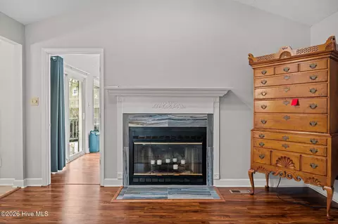 Entry Way - 5718 Sloop Ct, New Bern, NC 28560 photo 1 of 1