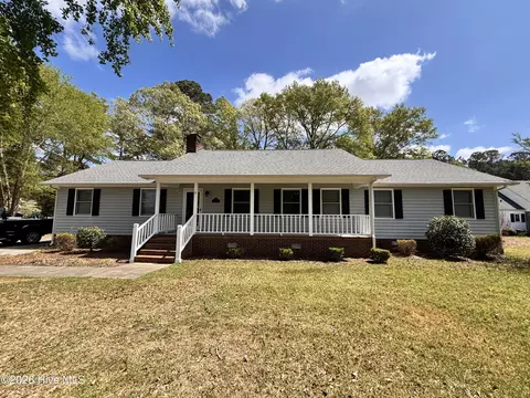 406 Walking Stick Trl, Clinton, NC 28328