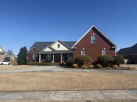 202 Iverleigh Ln, Jacksonville, NC 28540