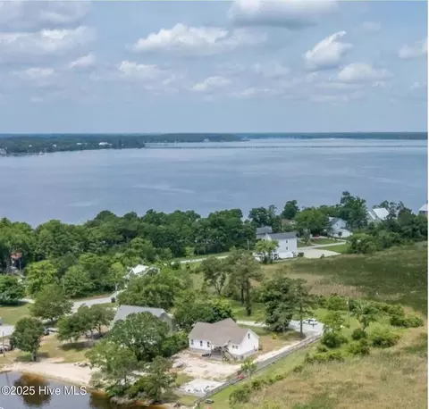 53 Bayside Dr, New Bern, NC 28560