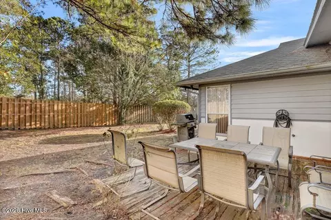 Exterior - 108 Bay Tree Cir, Hampstead, NC 28443 photo 8 of 11