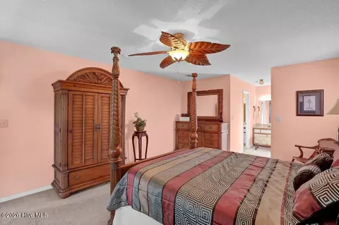 Bedroom - 108 Bay Tree Cir, Hampstead, NC 28443 photo 3 of 6