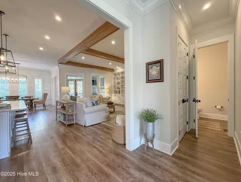 Entry Way - 53 Ballast Point Rd, Hampstead, NC 28443 photo 7 of 16