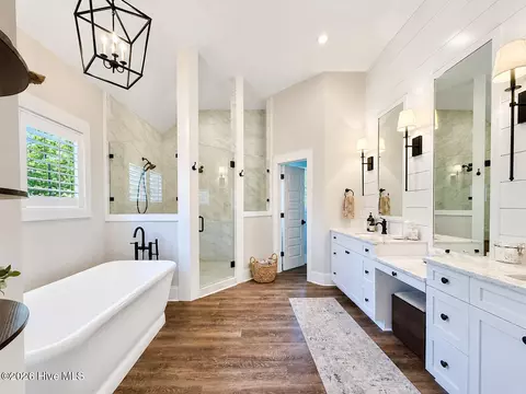 Bath - 53 Ballast Point Rd, Hampstead, NC 28443 photo 1 of 18