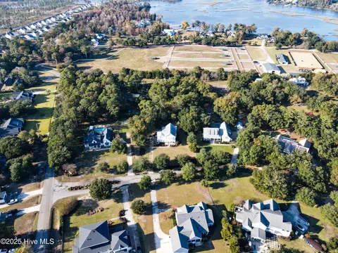 View/Area - 53 Ballast Point Rd, Hampstead, NC 28443 photo 5 of 8
