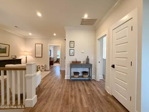 Entry Way - 53 Ballast Point Rd, Hampstead, NC 28443 photo 14 of 16