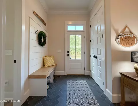Entry Way - 53 Ballast Point Rd, Hampstead, NC 28443 photo 5 of 16