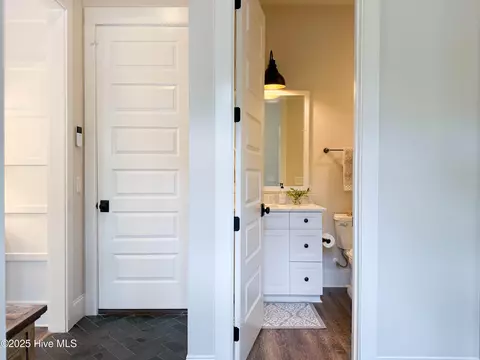 Entry Way - 53 Ballast Point Rd, Hampstead, NC 28443 photo 12 of 16