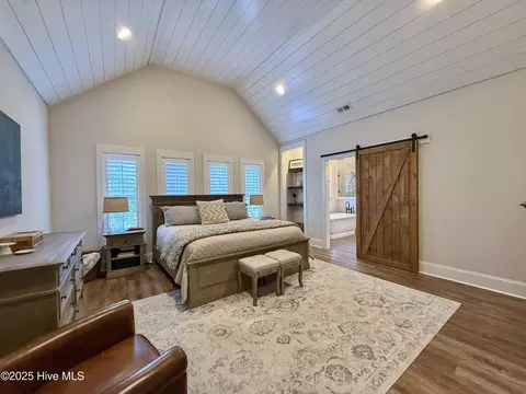Bedroom - 53 Ballast Point Rd, Hampstead, NC 28443 photo 5 of 20