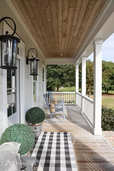 Exterior - 53 Ballast Point Rd, Hampstead, NC 28443 photo 10 of 18