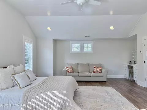 Bedroom - 53 Ballast Point Rd, Hampstead, NC 28443 photo 17 of 20