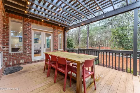 Exterior - 110 Muirfield Pl, Pinehurst, NC 28374 photo 5 of 9