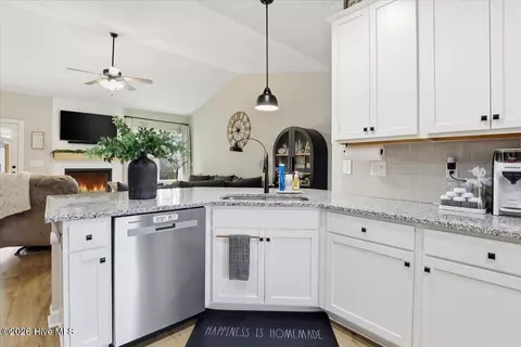 Kitchen - 110 Oak St, Pine Level, NC 27568 photo 4 of 4