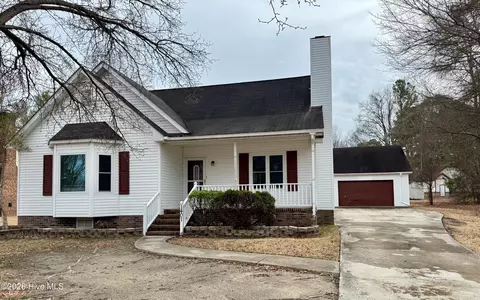 1401 Bridgeton Rd, Rocky Mount, NC 27804