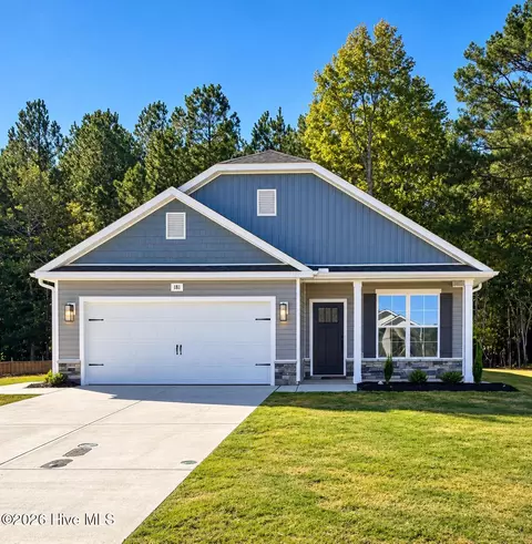 181 Seashore St, Grimesland, NC 27837