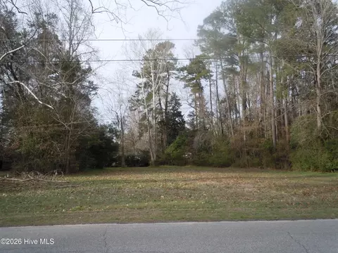 tbd Near 117 Floyd St, Tabor City, NC 28463