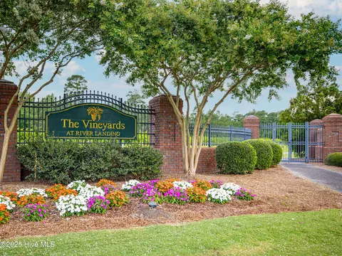 129 Cellars Way, Wallace, NC 28466 photo 2