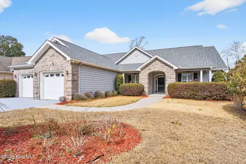 9116 Oak Ridge Plantation Dr SW, Calabash, NC 28467