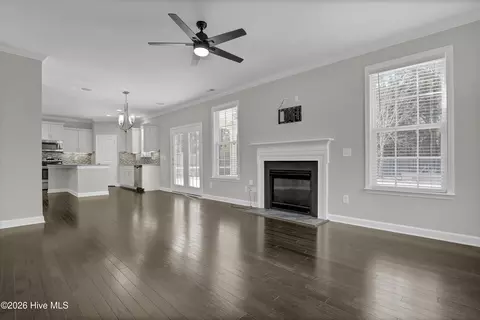 Living - 85 Waldorf Way, Hampstead, NC 28443 photo 1 of 3