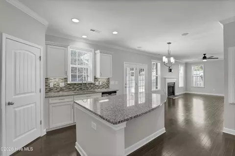Kitchen - 85 Waldorf Way, Hampstead, NC 28443 photo 5 of 6