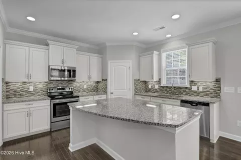 Kitchen - 85 Waldorf Way, Hampstead, NC 28443 photo 2 of 6