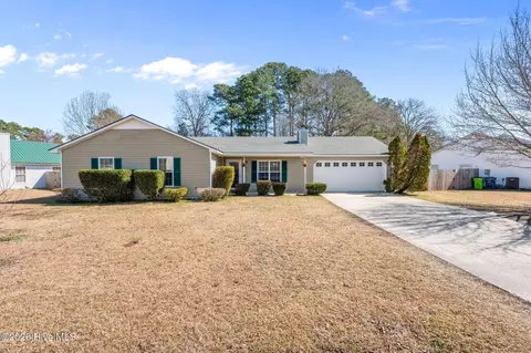 209 Devonshire Dr, Havelock, NC 28532