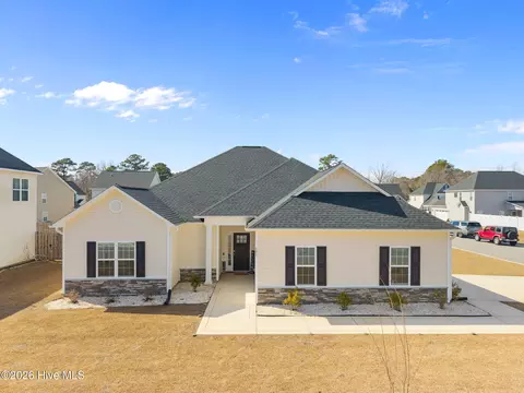 601 Tybee Trl, Sneads Ferry, NC 28460