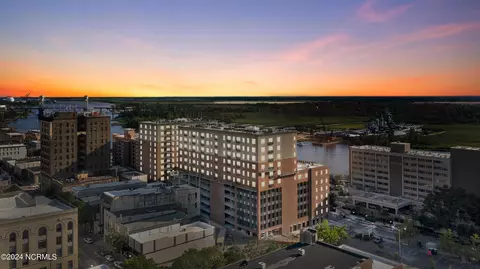 240 N Water St #853, Wilmington, NC 28401