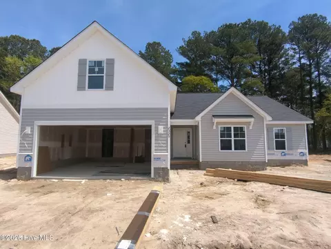 2325 Rhinestone Dr, Winterville, NC 28590