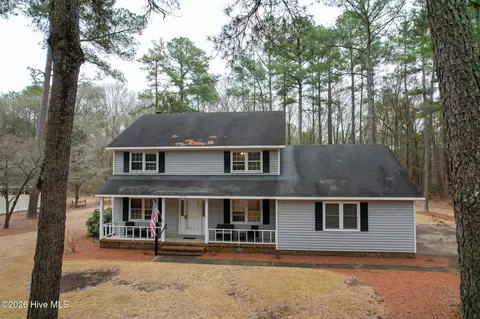 12101 Cameron Way, Maxton, NC 28364