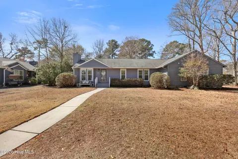 1106 Boone Ln, Wilmington, NC 28411