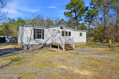 5595 Shaw Hwy, Rocky Point, NC 28457