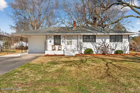 914 Greenfield Heights Blvd, Havelock, NC 28532