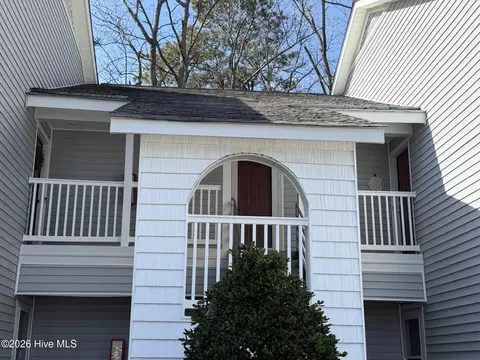 130 W Victoria Ct #E, Greenville, NC 27834